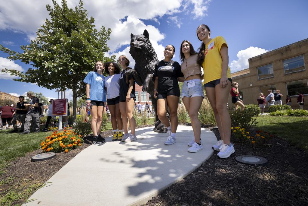 Move In Day 2023 Students